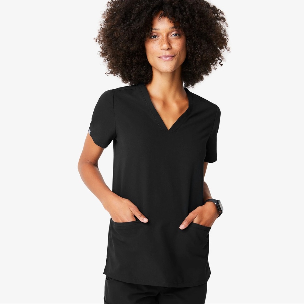 Figs Women's Black V-Neck Scrub Top